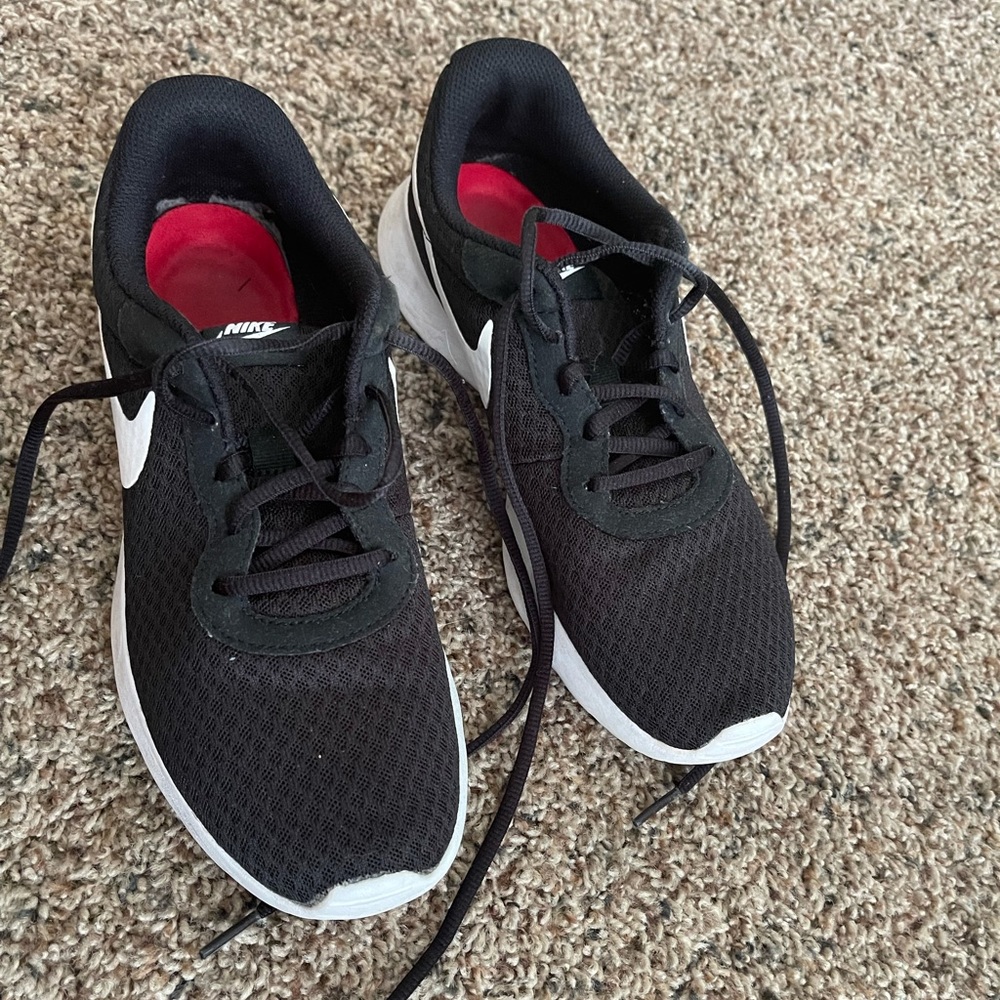 Nike Tennis shoes